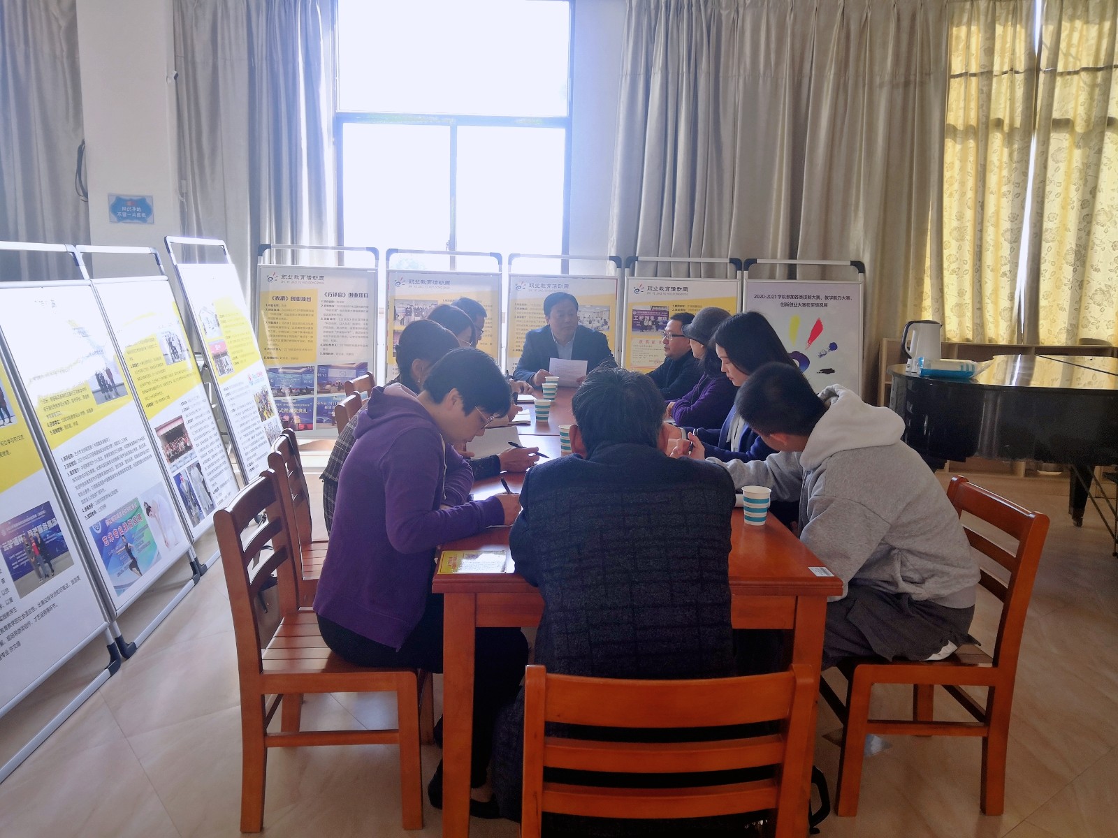 干部任职宣布大会.jpg 干部任职宣布大会.jpg